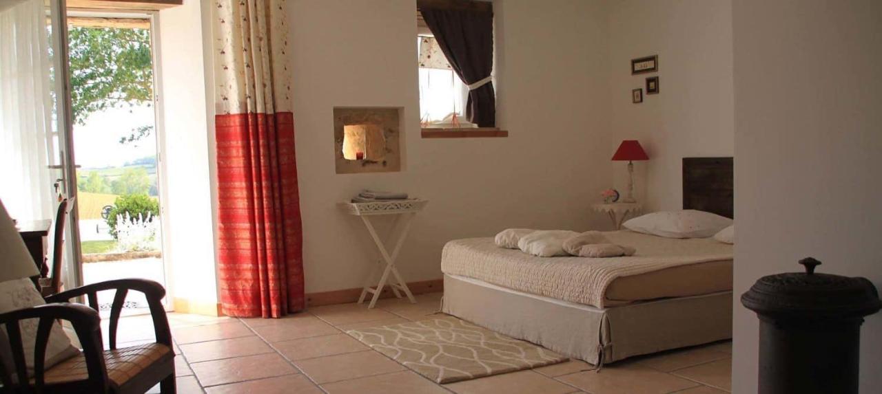 Chambres D'Hotes Le Val De La Garenne Senouillac Ngoại thất bức ảnh
