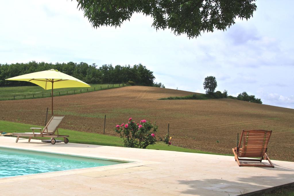 Chambres D'Hotes Le Val De La Garenne Senouillac Ngoại thất bức ảnh